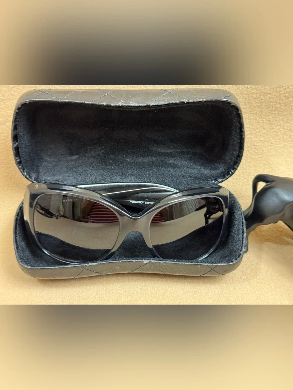 CHANEL Black Sunglasses with Iridescent CC Emblem